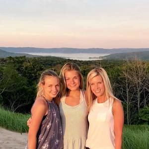 Meet your Posher, Jodi